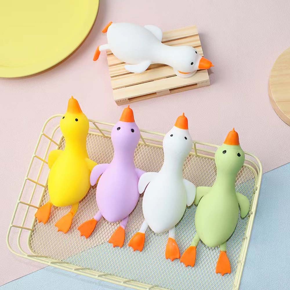 Decompression artifact pinching Le Chong duck cute little yellow duck softadult stress relief toys 4
