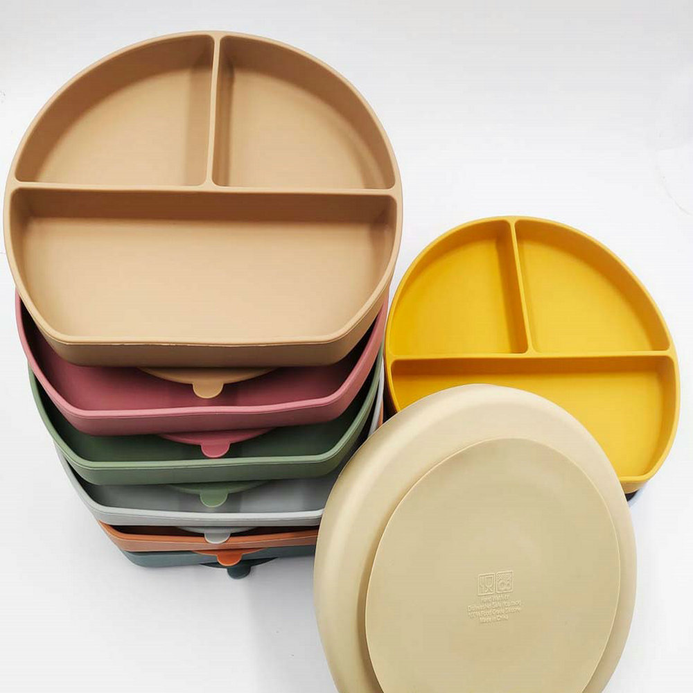 Infant children's suction cup dinner plate silicone integrated suction food plate 3