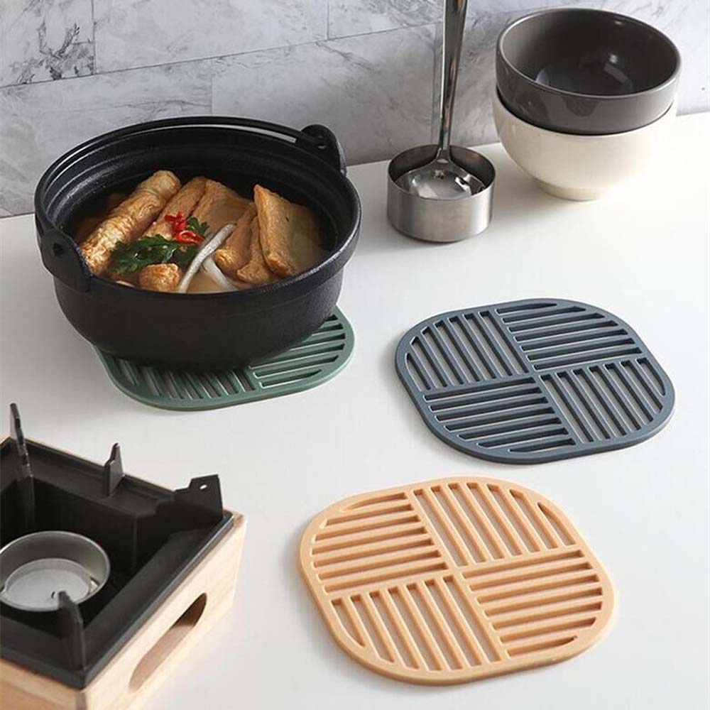 Square silicone tablemat kitchen anti scald insulated pot mat creative ins geometric openwork bowl mat coaster 4